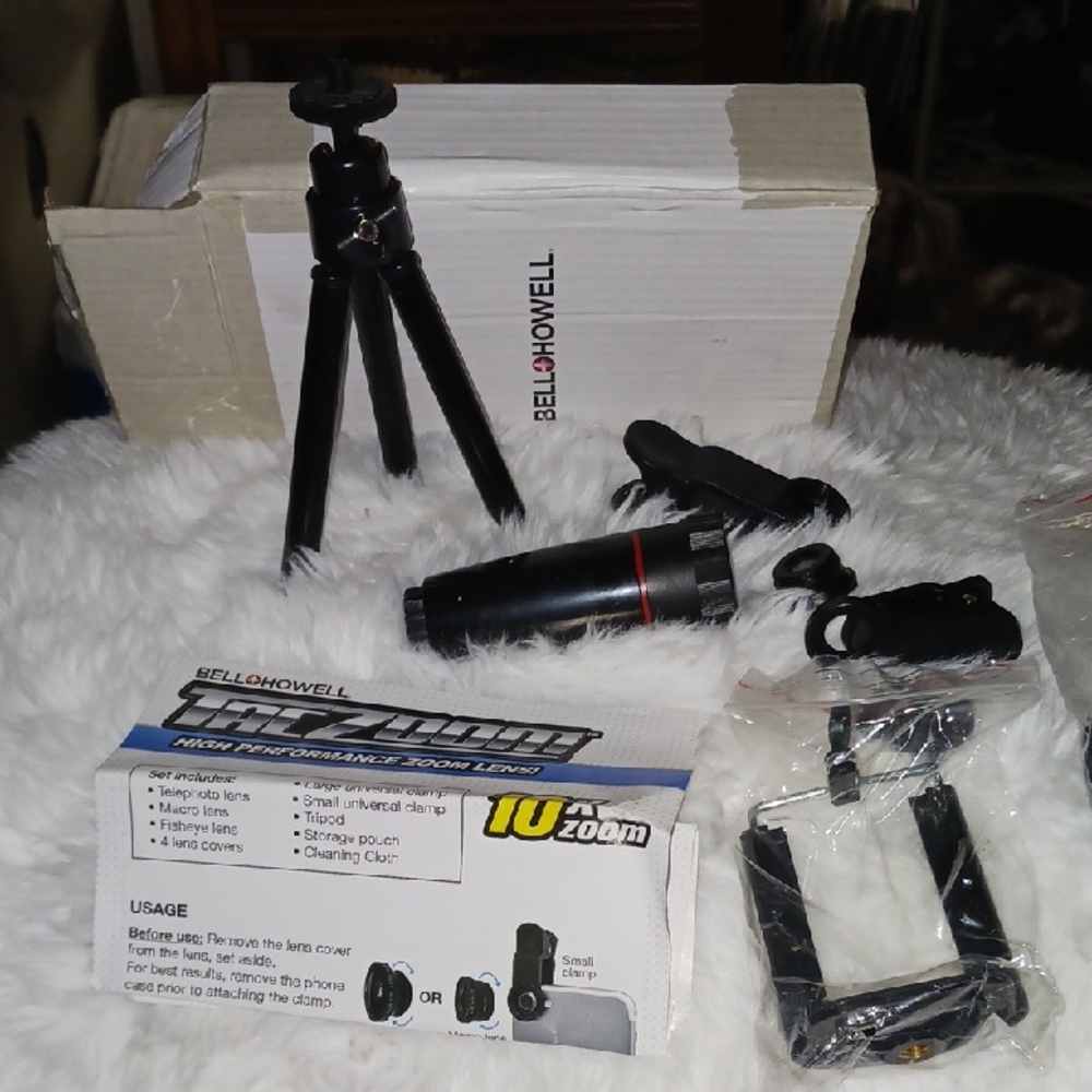 Bell And Howell Tac 10X  Zoom Smartphone Lens Kit.  New